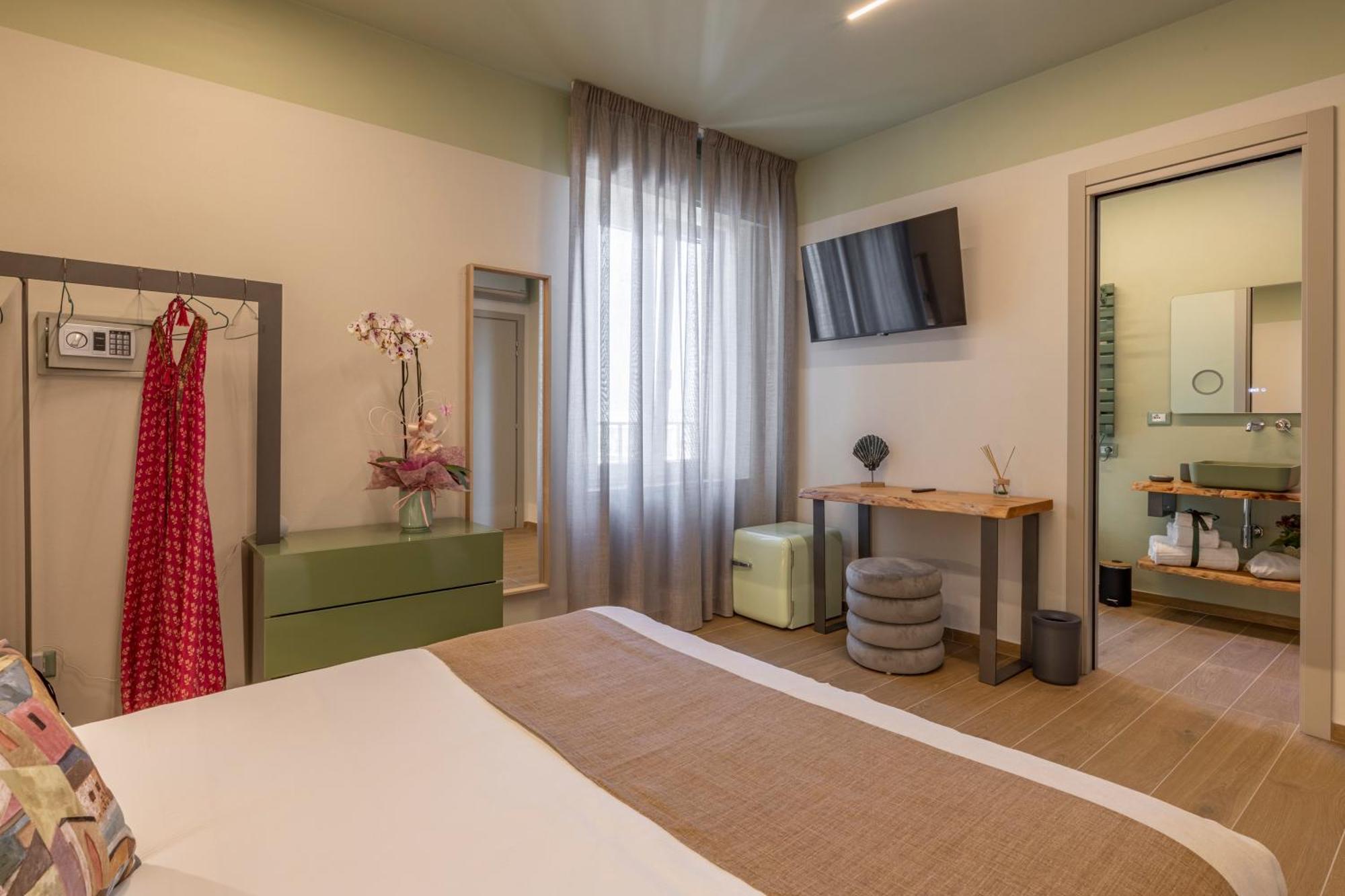 Luci Sul Mare -Boutique Rooms Follonica Exterior foto