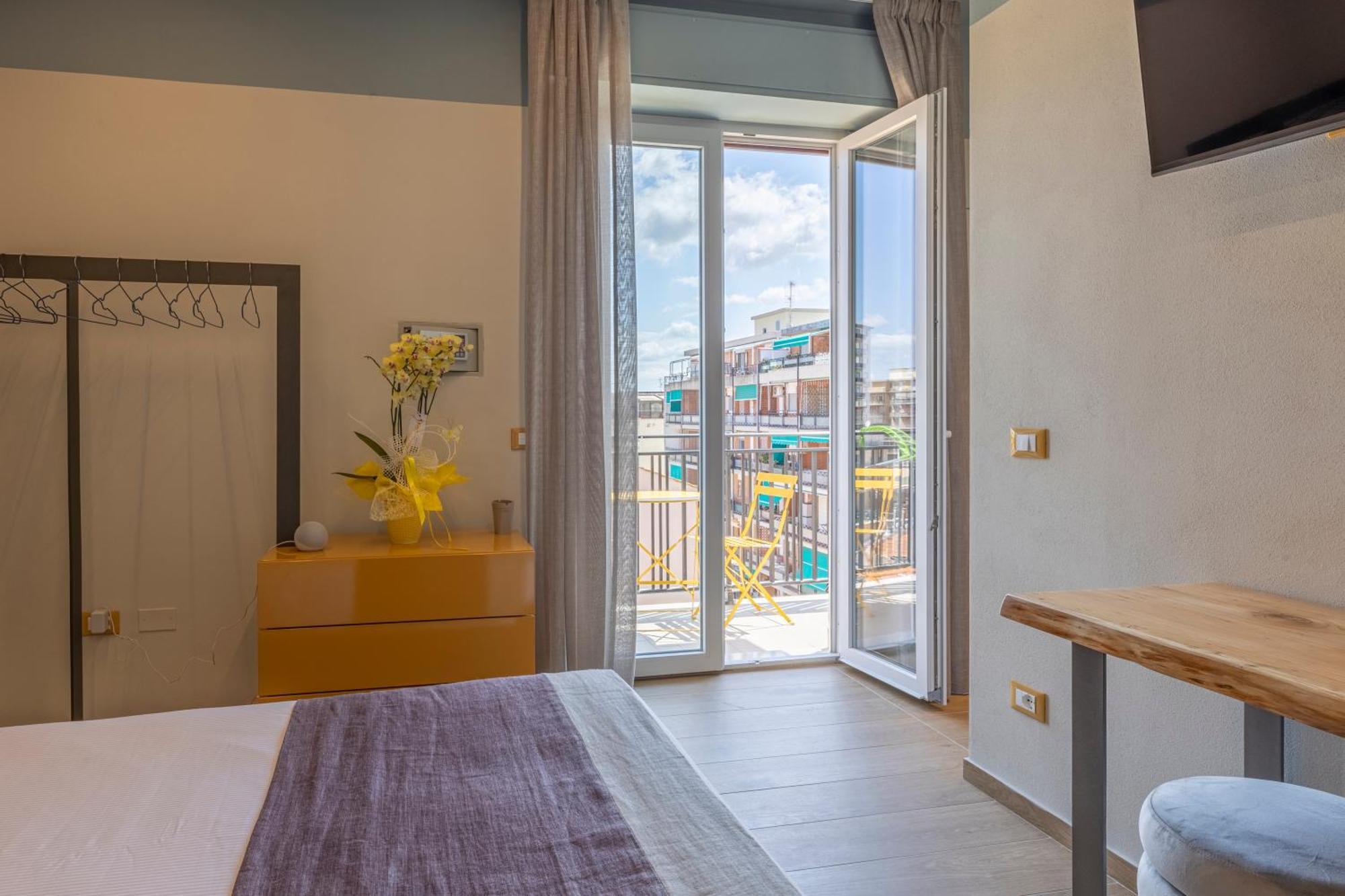 Luci Sul Mare -Boutique Rooms Follonica Exterior foto